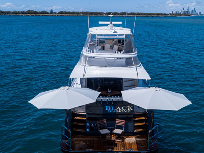 Yacht on the Broadwater